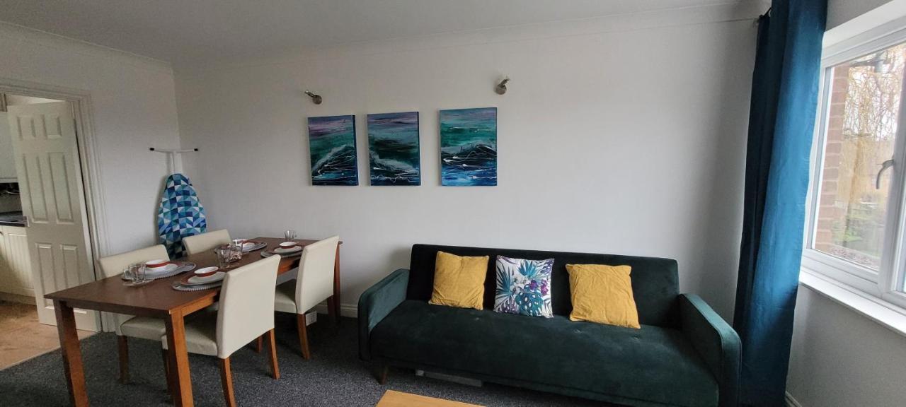 The Hillside Apartment - King'S Norton Birmingham Ngoại thất bức ảnh