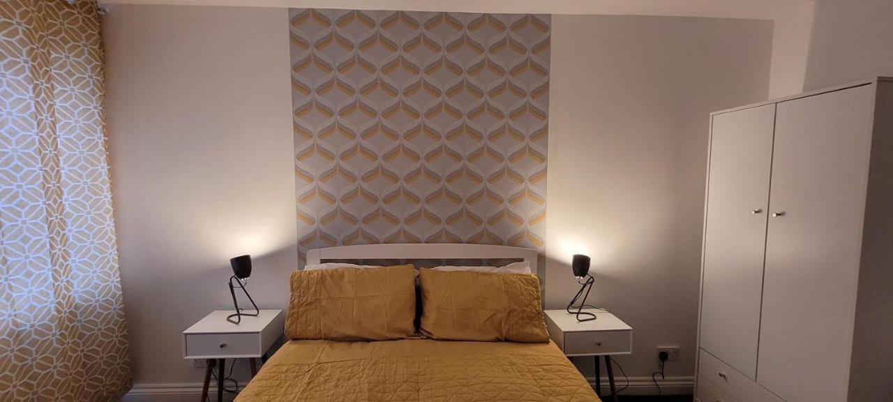 The Hillside Apartment - King'S Norton Birmingham Ngoại thất bức ảnh